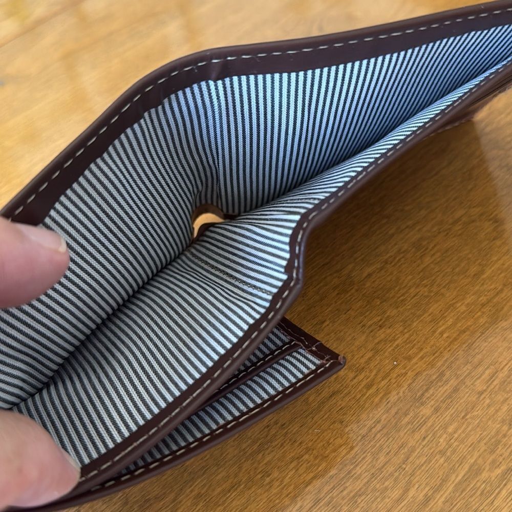 NWOT Timberland wallet - Picture 5 of 7
